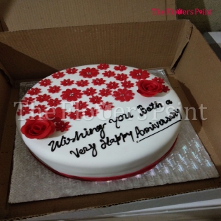 Decorative Anniversary Cake Delivered in Patna