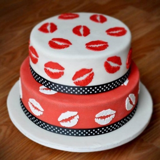 2 Tier Red Lips Fondant Cake