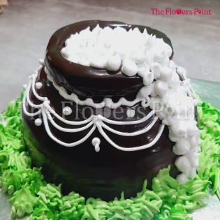 Krishna Matki Cake delivered in Kolkata