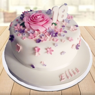 Fondant Flowers Cake
