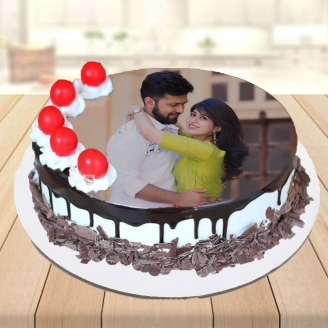 Cute Couple Photo Cake