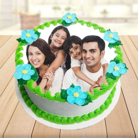 Vanilla Photo Cake For Family
