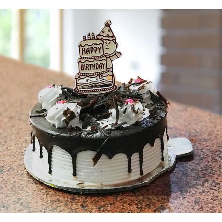 Rich Eggless Black Forest Cake