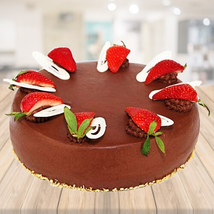 Delight Choco Strawberry Cake