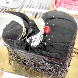 Heart Shape Chocolate Cake For Special One