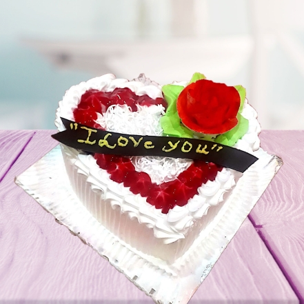 Valentine's Vanilla Cake