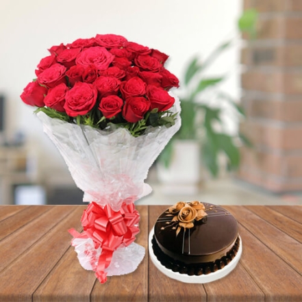 25 Red Roses with Chocolate Cake