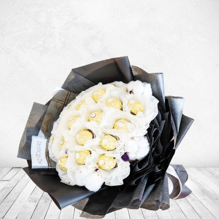 Bouquet of 16 Ferro Rocher In a Beautiful Packing