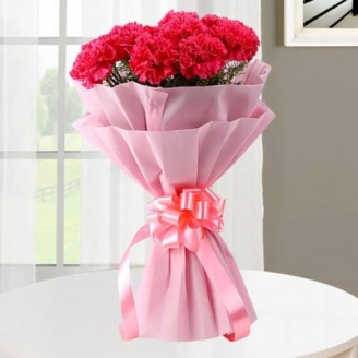 Bouquet of 12 Pink Carnations