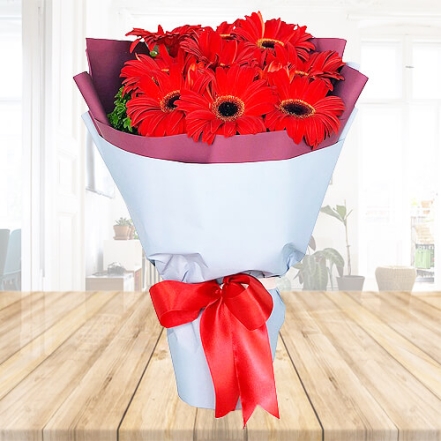 Bouquet of 12 Red Gerberas