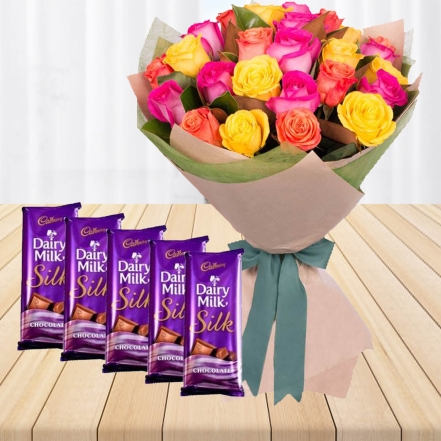 Cute Roses Bouquet With Chocolates