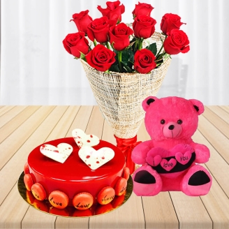 Strawberry Cake With Combo