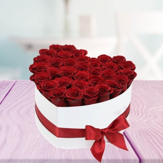 Beautiful Red Roses Heart Shape