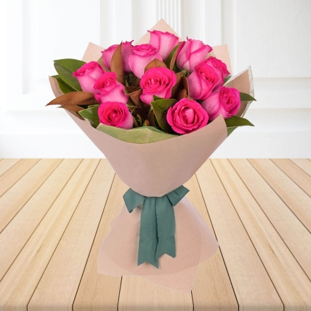 Pretty 10 Pink Roses Bouquet