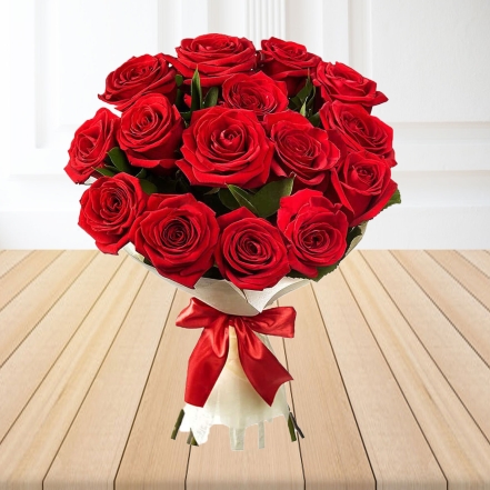 Beautiful 15 Red Roses Bouquet