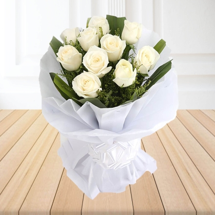 10 White Roses Bouquet