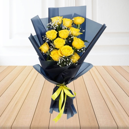 12 Yellow Roses Bouquet